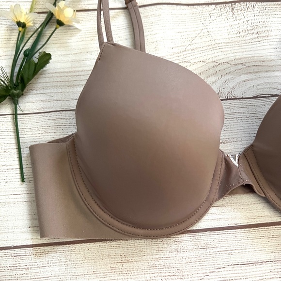 Victoria Secret Love Cloud Lined Demi Bra - Picture 2 of 13